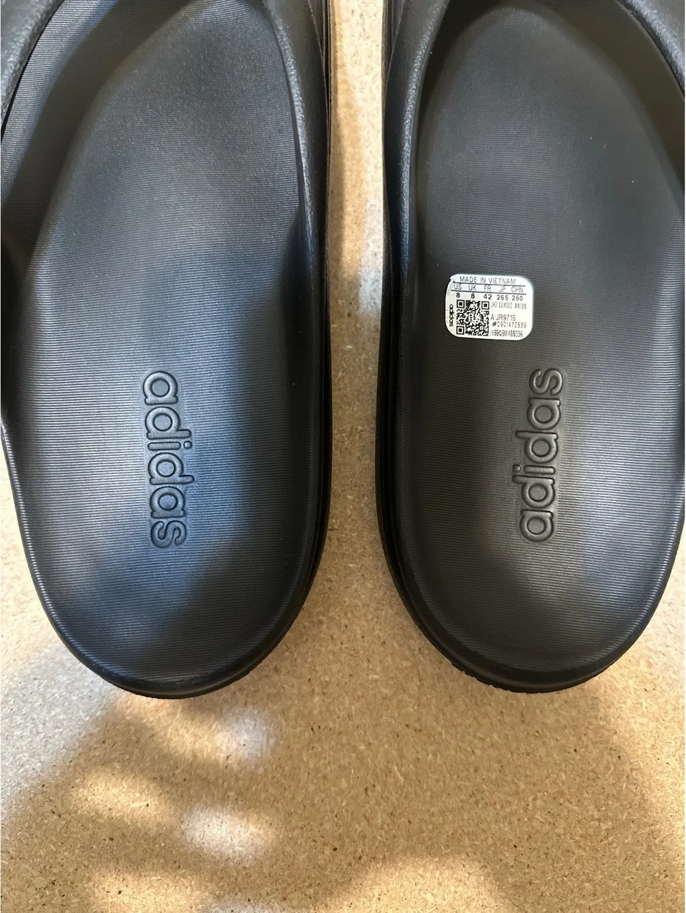 adidas Adilette Lumia Flip Flops Black Men’s Size 8 JR9715 Comfort Sandals